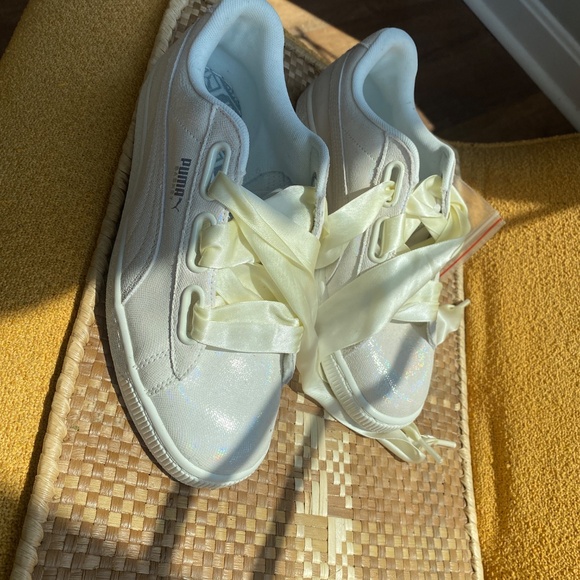 Puma ribbon sneakers - Picture 2 of 3